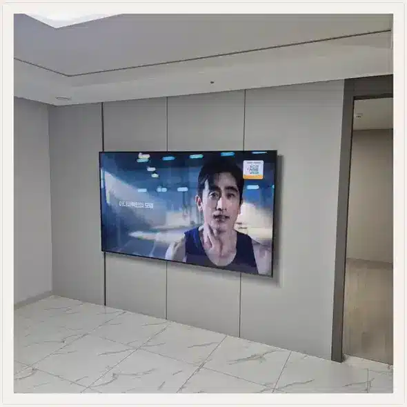 벽걸이TV 설치 상담용 거실 참고 사진 12