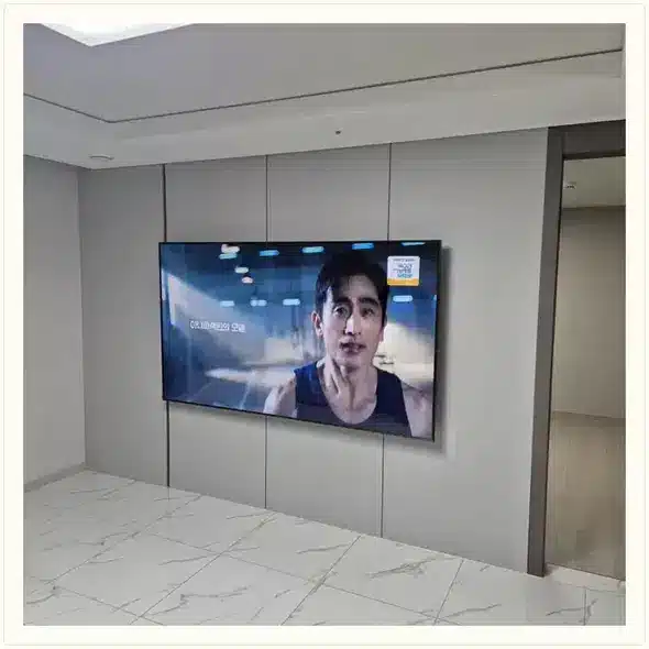 벽걸이TV 설치 상담용 거실 참고 사진 73