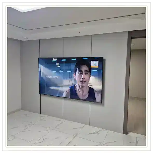 벽걸이TV 설치 상담용 거실 참고 사진 134