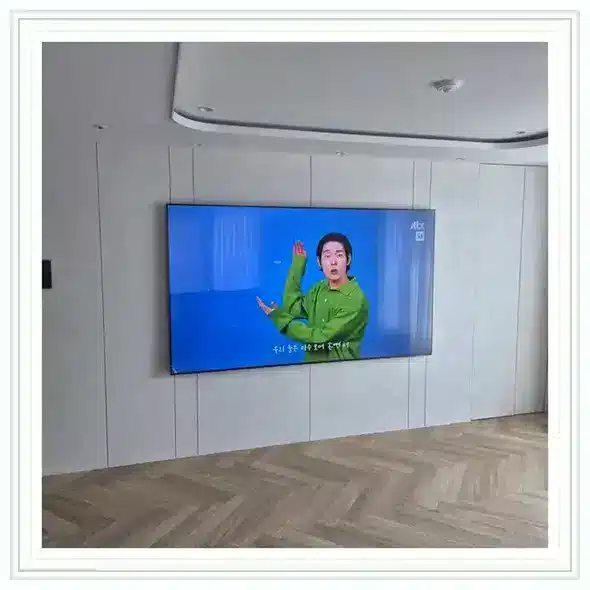 벽걸이TV 설치 상담용 거실 참고 사진 210