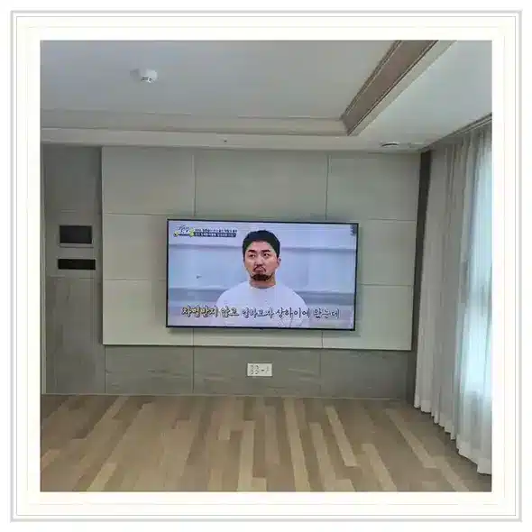 벽걸이TV 설치 상담용 거실 참고 사진 279