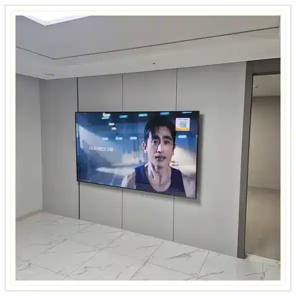 벽걸이TV 설치 상담용 거실 참고 사진 350