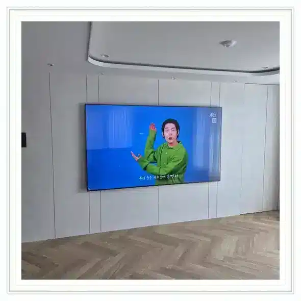 벽걸이TV 설치 상담용 거실 참고 사진 355